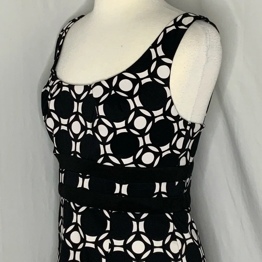 Connected Black/White Print Sleeveless Dress 10 - Picture 8 of 11